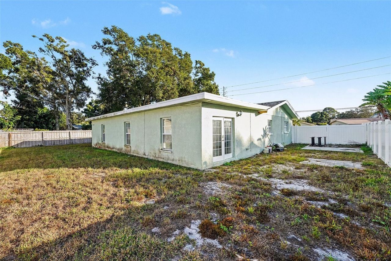 1665 Pinellas Point Drive S, Saint Petersburg, FL 33712 Photo