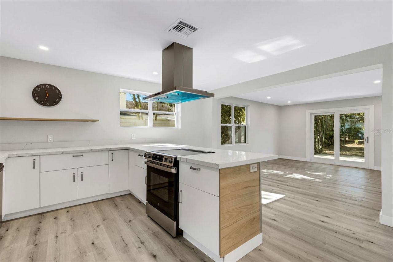 218 32nd Street W, Bradenton, FL 34205 Photo