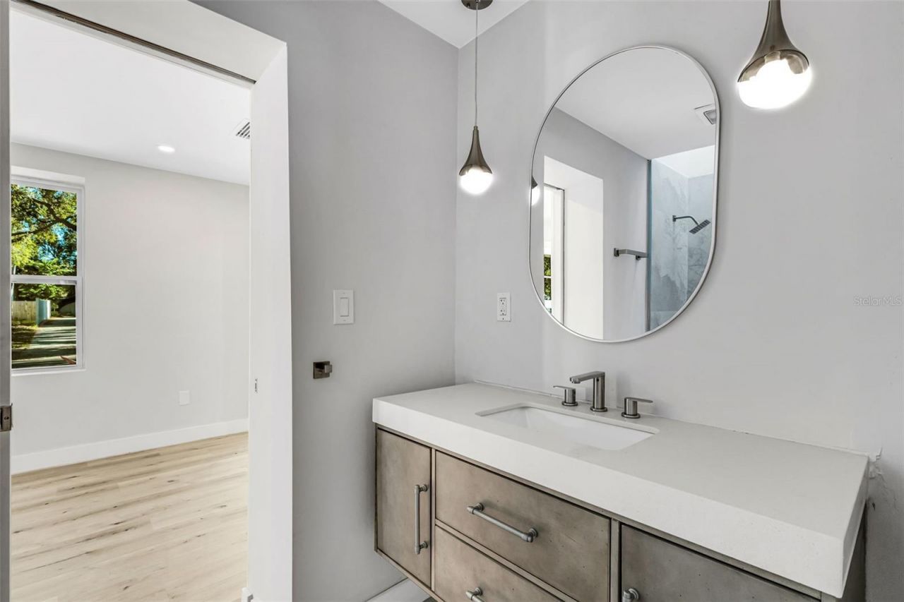 218 32nd Street W, Bradenton, FL 34205 Photo