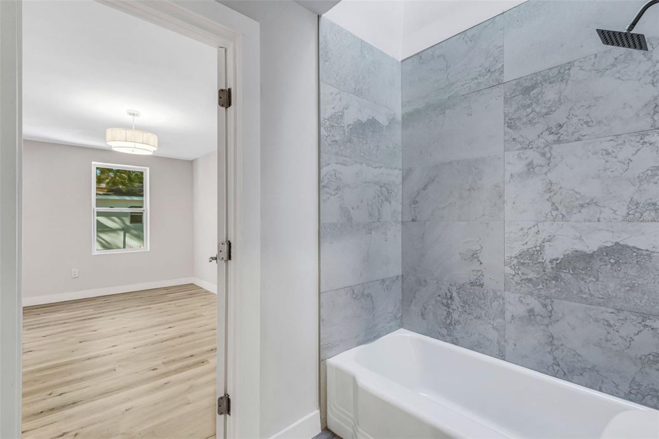 218 32nd Street W, Bradenton, FL 34205 Photo