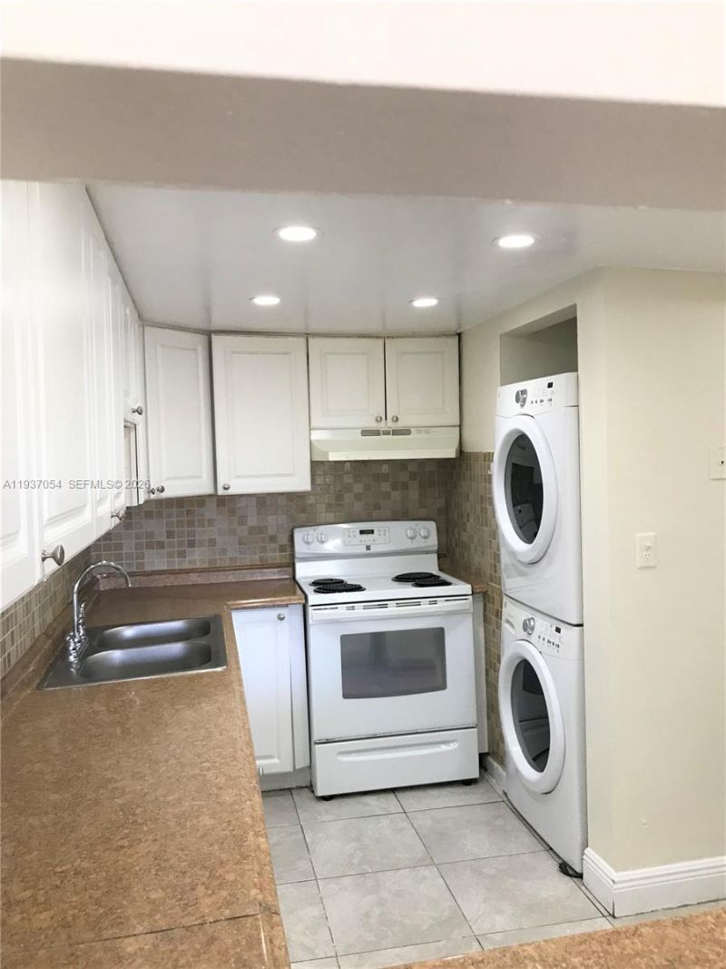 10000 NW 80 Ct, Unit 2543, Hialeah Gardens, FL 33016 Photo