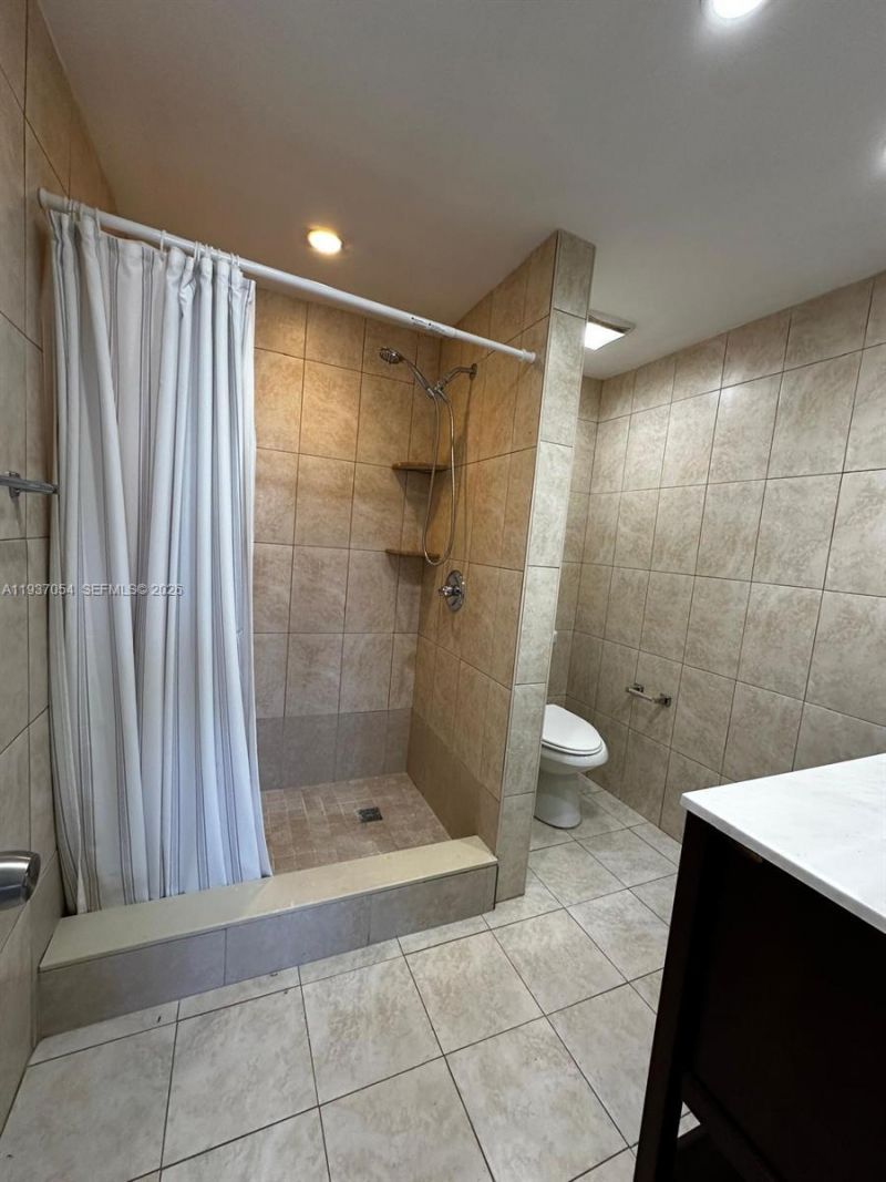 10000 NW 80 Ct, Unit 2543, Hialeah Gardens, FL 33016 Photo