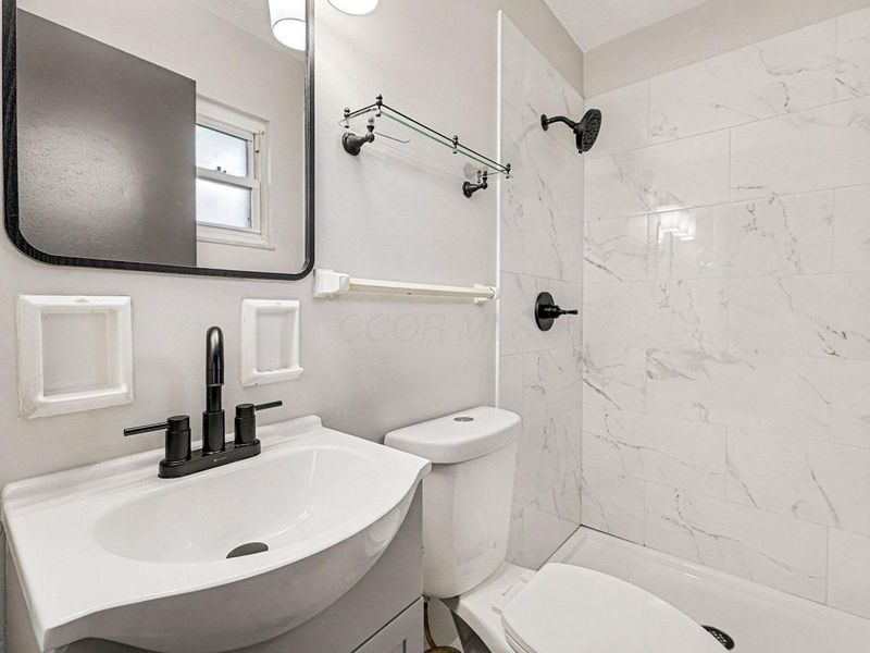 1490 Demorest Road, Columbus, OH 43228 Photo 15