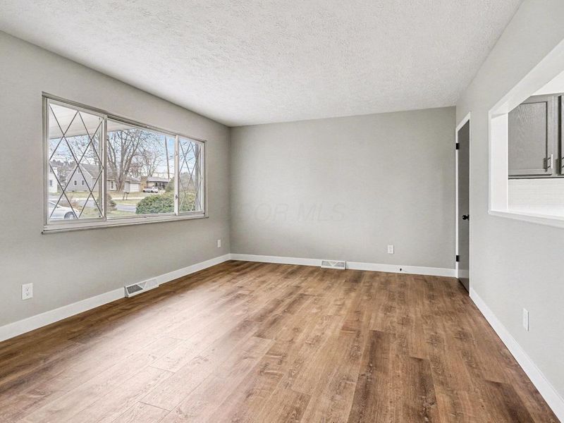 1490 Demorest Road, Columbus, OH 43228 Photo 7