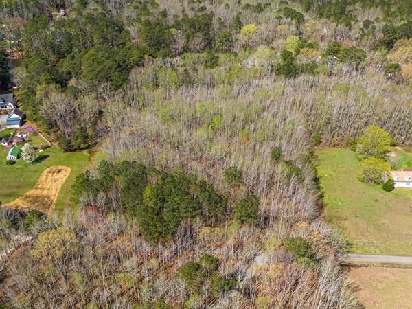 17 Pine Reach Drive, KILMARNOCK, VA 22482