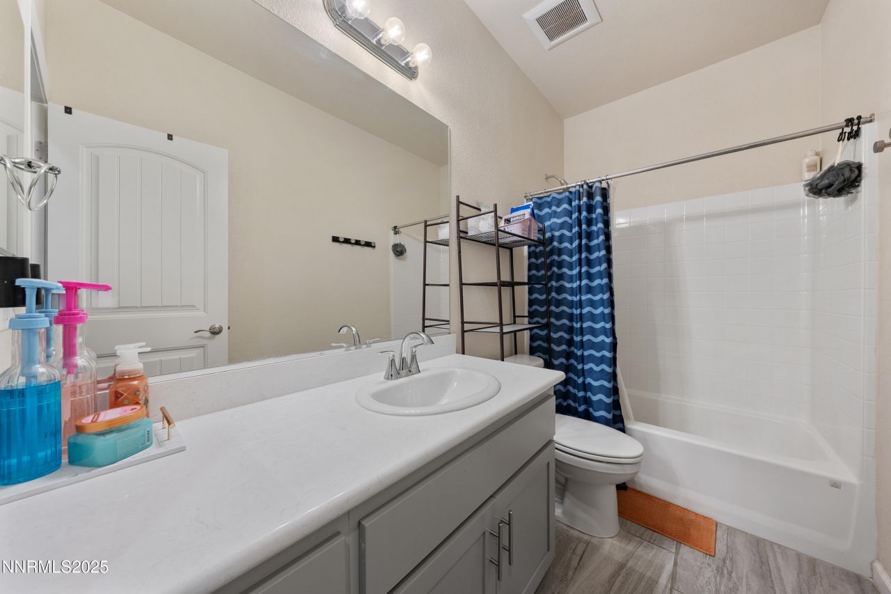 864 Tourmaline Drive, Carson City, NV 89705 Photo