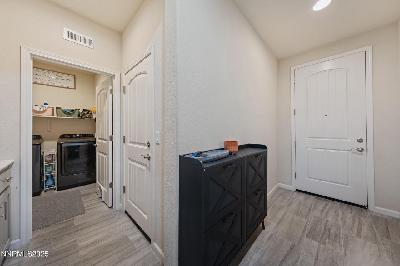 864 Tourmaline Drive, Carson City, NV 89705 Photo