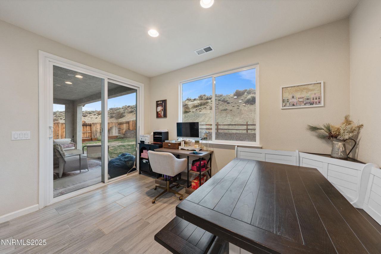 864 Tourmaline Drive, Carson City, NV 89705 Photo