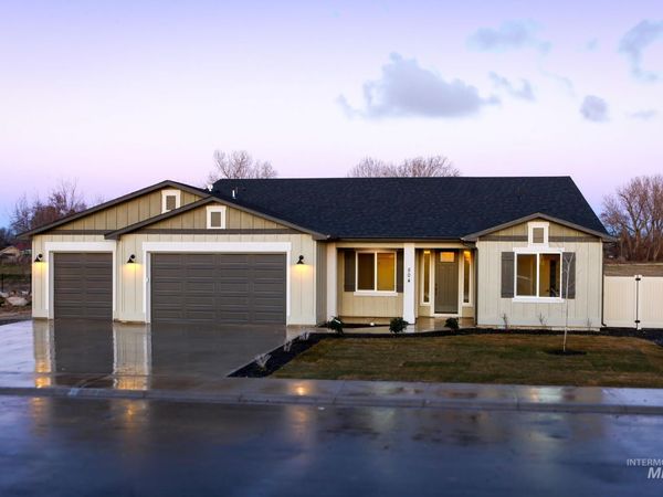 610 Grand Harvest Avenue, New Plymouth, ID 83655