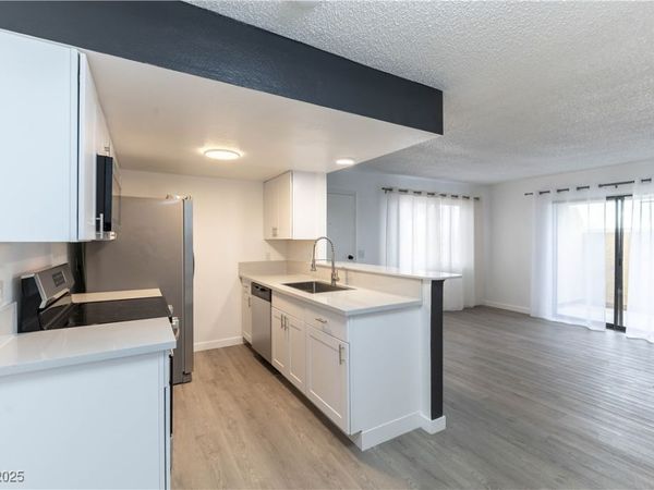 601 Cabrillo Circle, Unit 211, Henderson, NV 89015