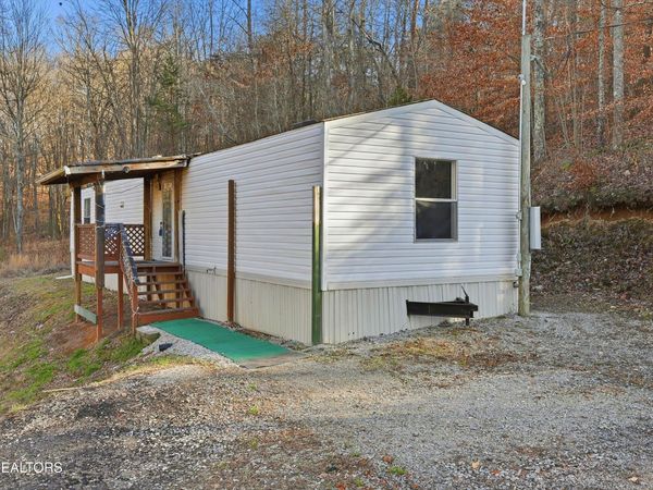 574 Peach Orchard Rd, Andersonville, TN 37705