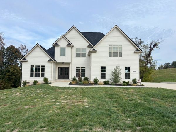 1075 Linder Ridge Rd , Woodlawn, TN 37191