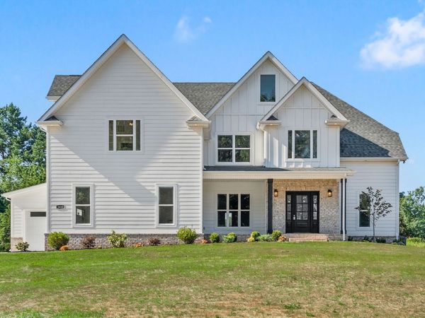 1620 Parchman Rd , Clarksville, TN 37040