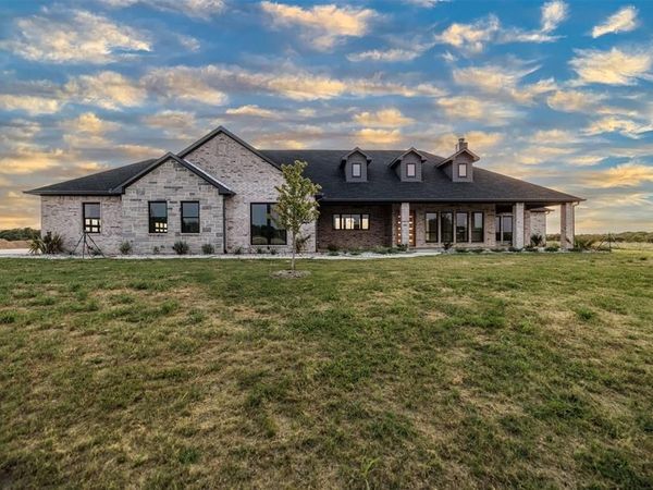 4112 County Road 1098, Celeste, TX 75423