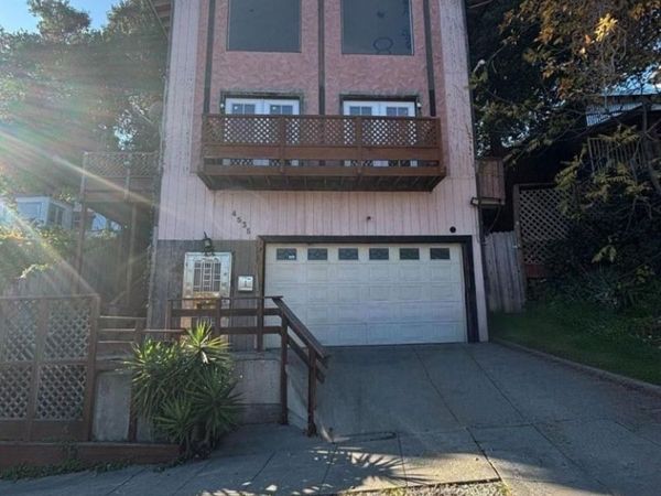 4535 Redding, Oakland, CA 94619