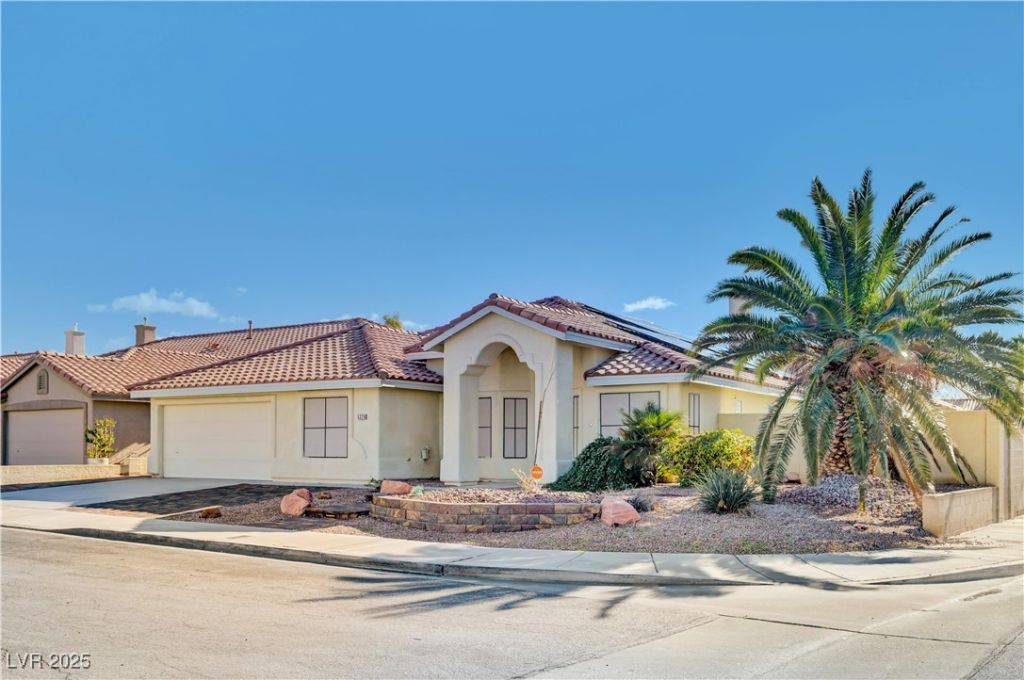 5329 Little Fawn Court, Las Vegas, NV 89130 Main Photo