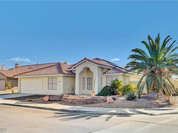5329 Little Fawn Court, Las Vegas, NV 89130