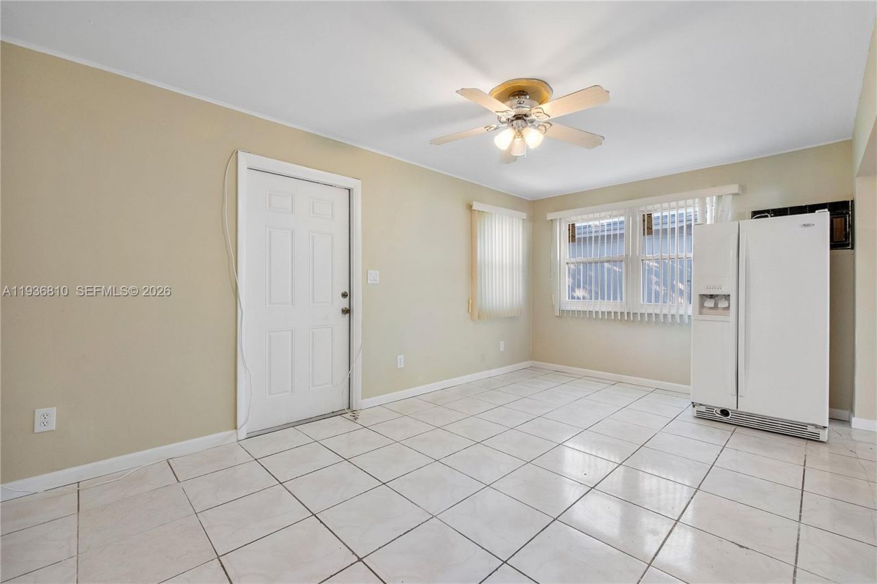 5010 NW 51st St, Tamarac, FL 33319 Photo