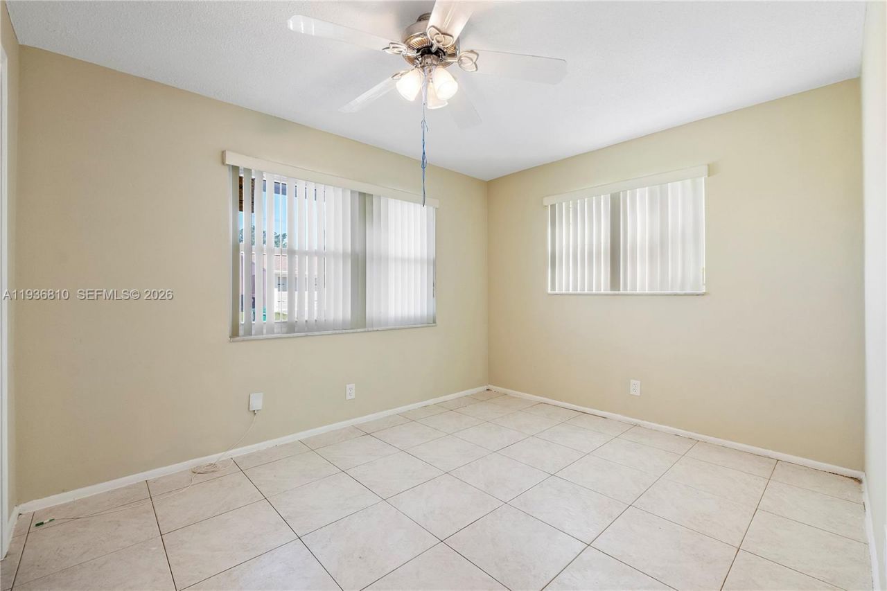5010 NW 51st St, Tamarac, FL 33319 Photo