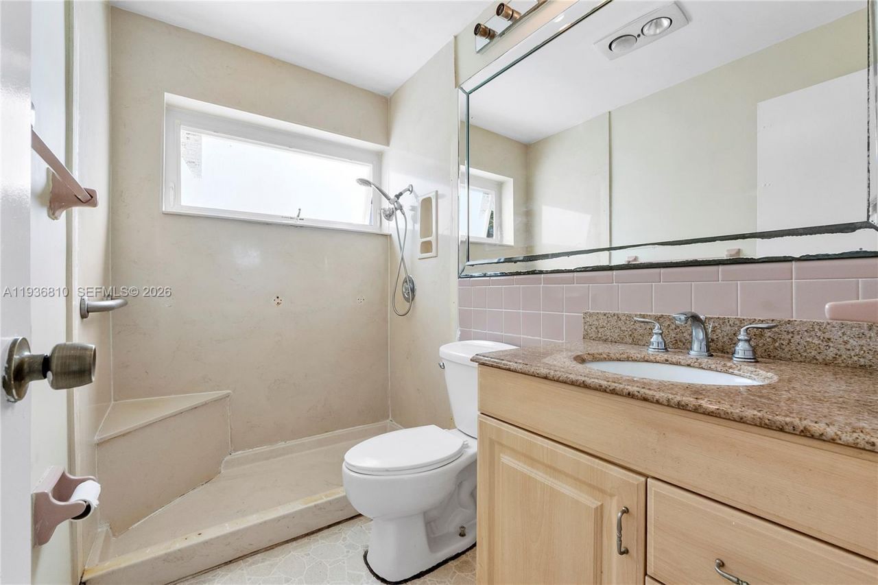 5010 NW 51st St, Tamarac, FL 33319 Photo