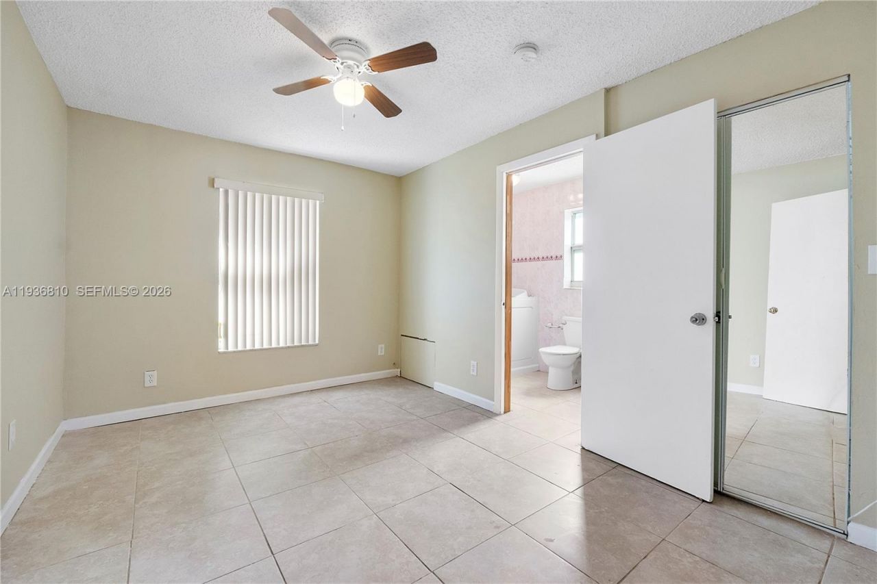 5010 NW 51st St, Tamarac, FL 33319 Photo