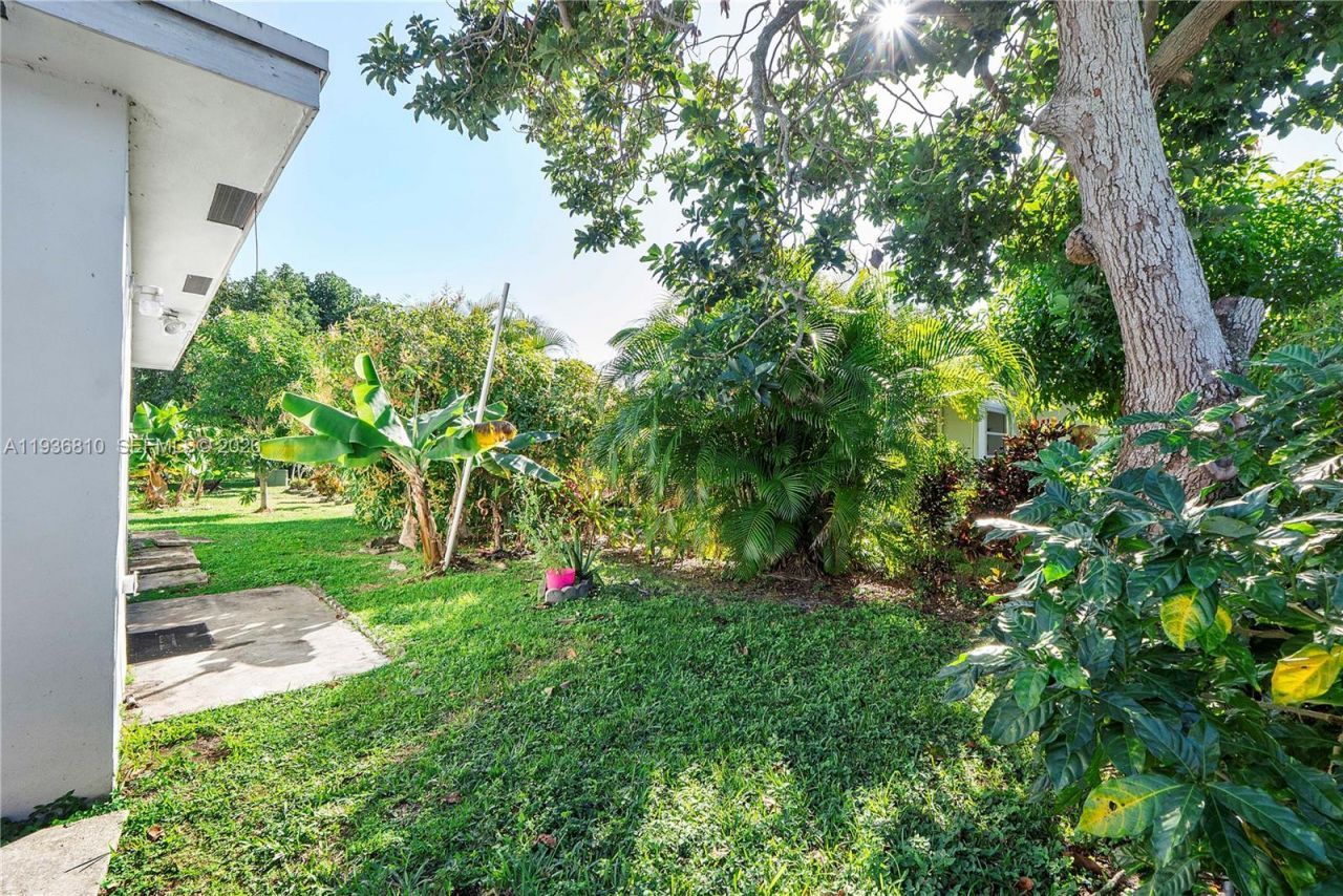 5010 NW 51st St, Tamarac, FL 33319 Photo