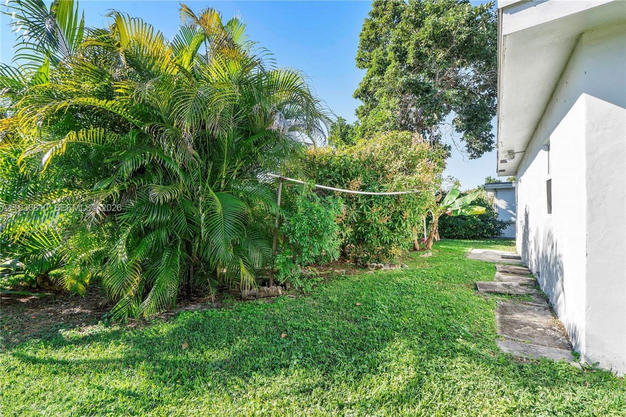 5010 NW 51st St, Tamarac, FL 33319 Photo