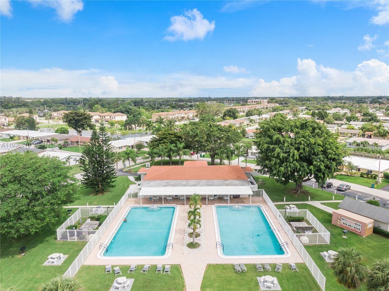 5010 NW 51st St, Tamarac, FL 33319 Photo