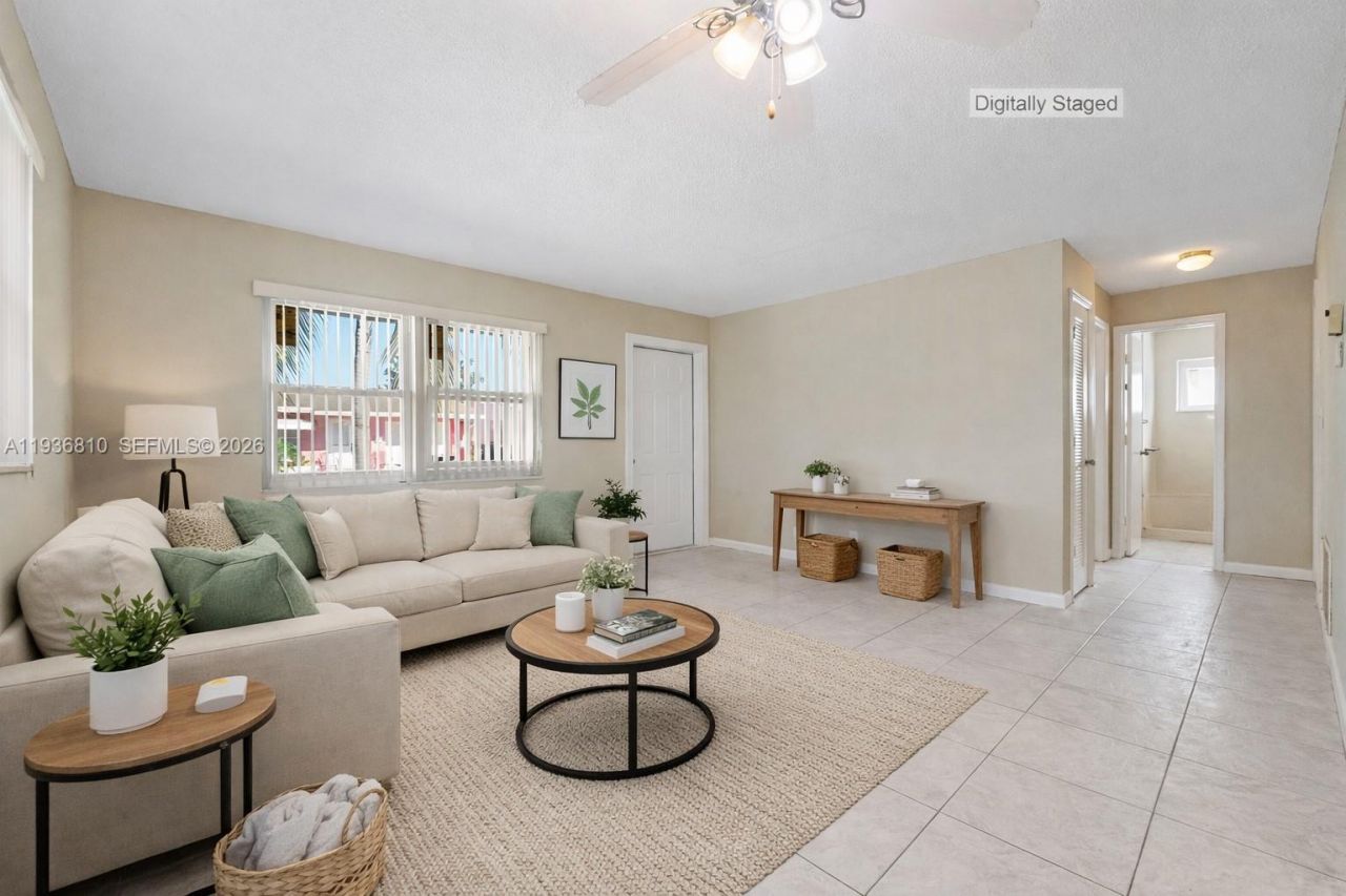 5010 NW 51st St, Tamarac, FL 33319 Photo