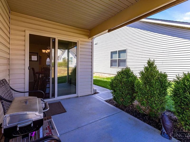 717 Villa Court, Trenton, OH 45067 Photo 7