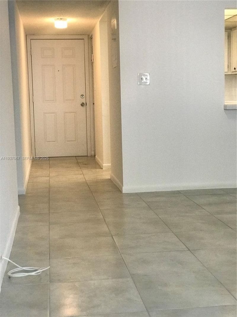 10000 NW 80 Ct, Unit 1226, Hialeah Gardens, FL 33016 Photo