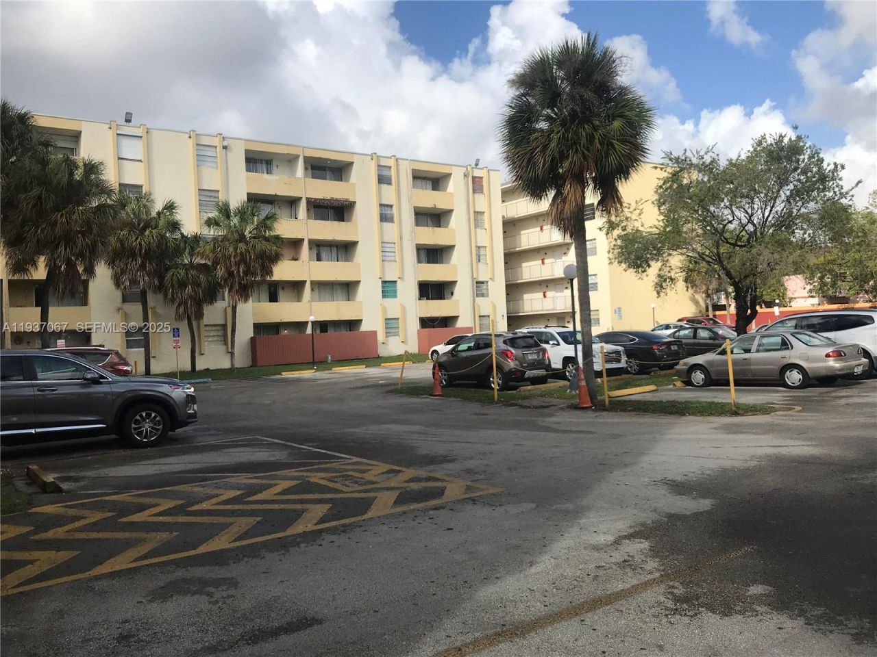 10000 NW 80 Ct, Unit 1226, Hialeah Gardens, FL 33016 Photo