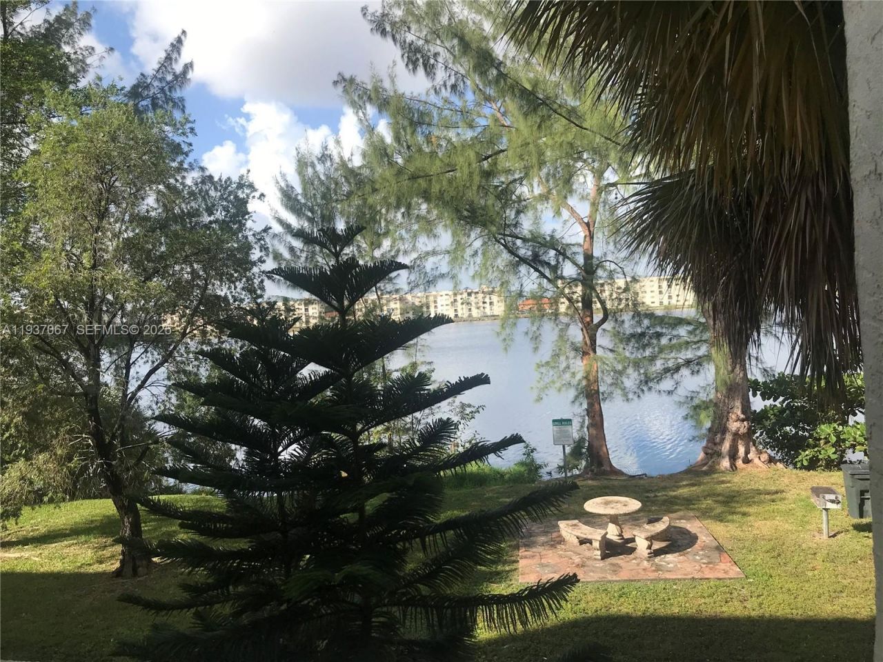 10000 NW 80 Ct, Unit 1226, Hialeah Gardens, FL 33016 Photo