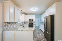 1532 Heathmuir Dr. photo 4