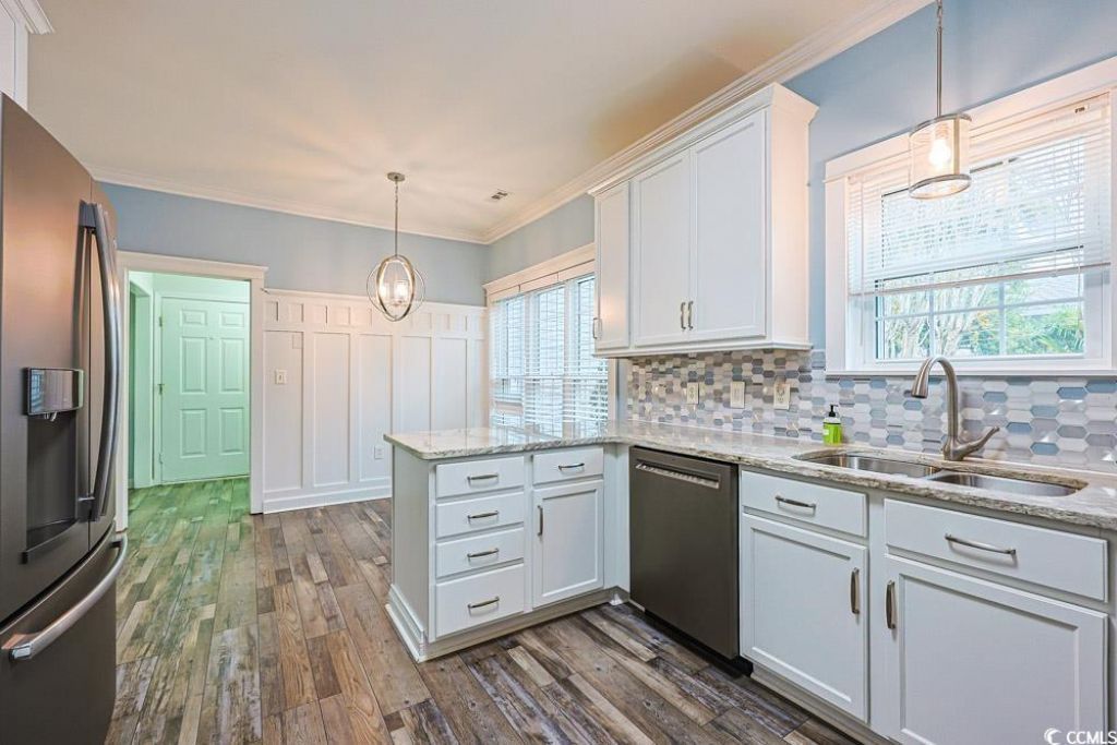 1532 Heathmuir Dr. Photo 7