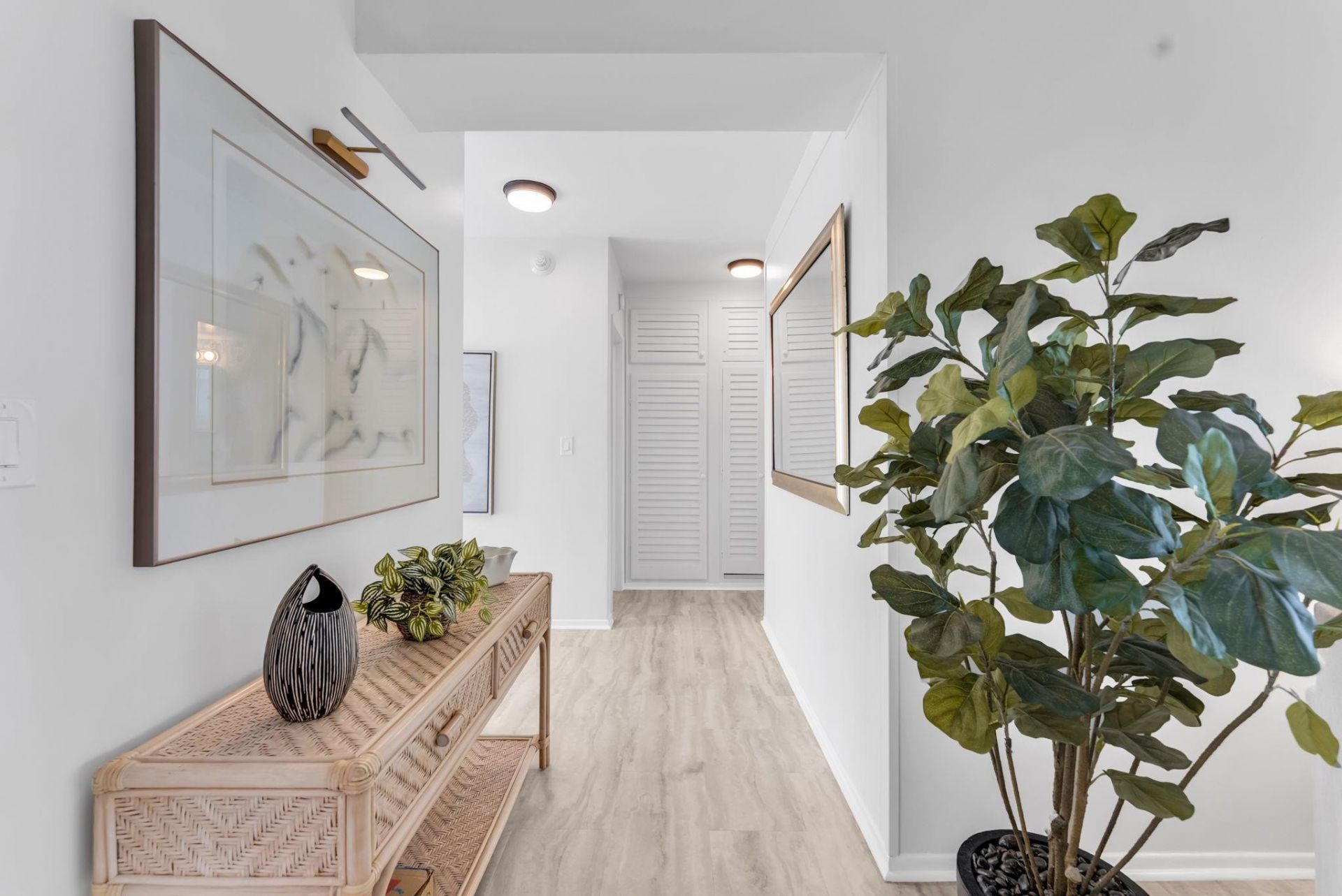 1920 S Ocean Drive, Unit 408, Fort Lauderdale, FL 33316 Photo