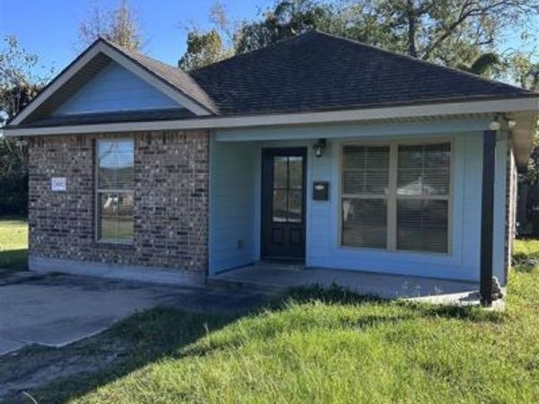 1012 Live Oak Street, Lake Charles, LA 70601