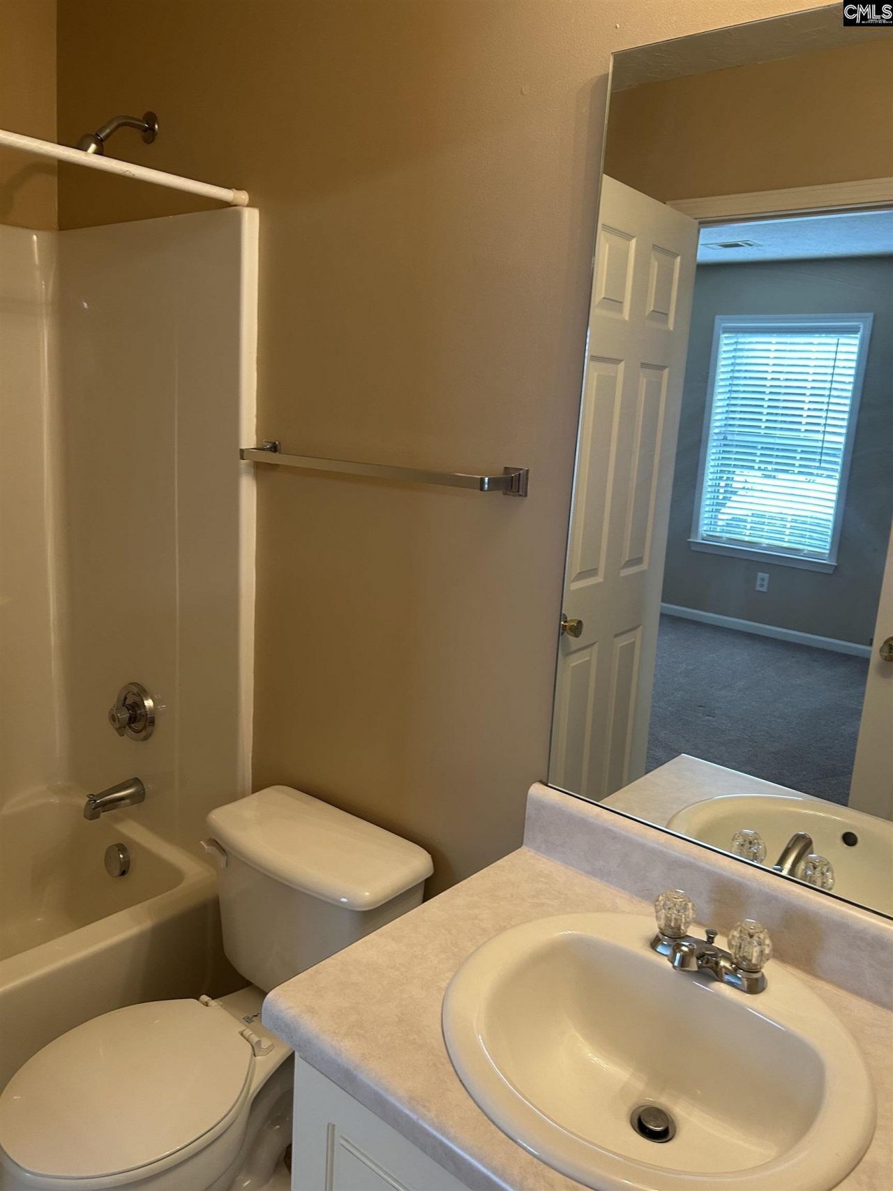 138 Cedar Glen Lane Photo 5