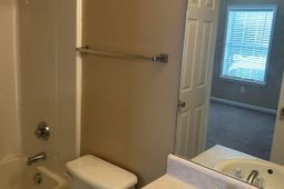 138 Cedar Glen Lane photo 4