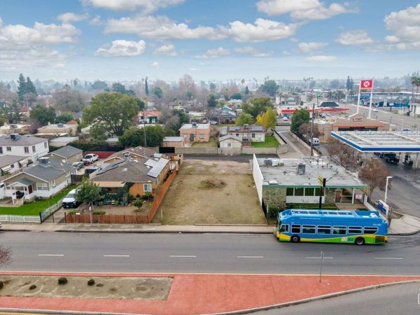 3109 California Avenue, Bakersfield, CA 93304