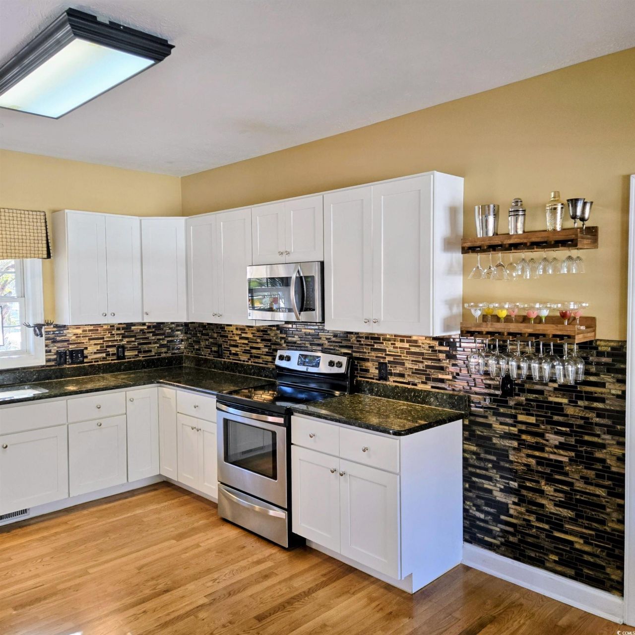 2410 Hunters Trail Photo 4