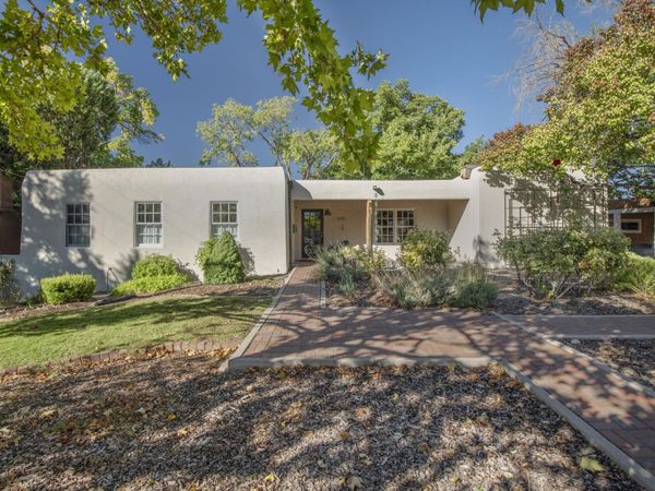 601 Vassar Drive NE, Albuquerque, NM 87106