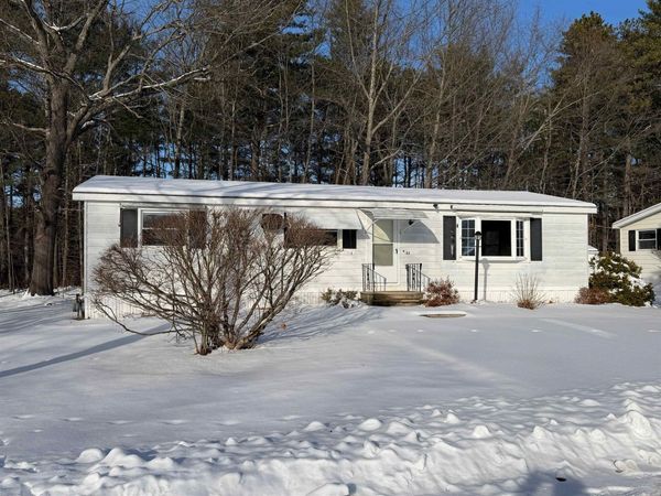 22 Fairfield Drive, Concord, NH 03301