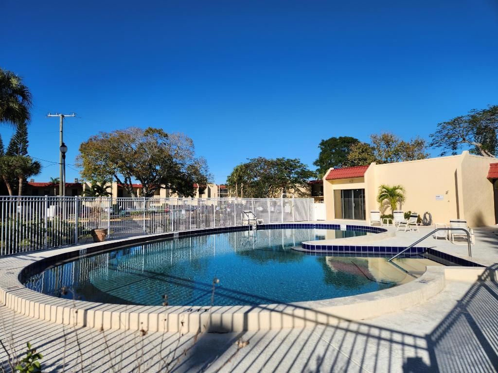 2050 Oleander Boulevard, Unit 8-109, Fort Pierce, FL 34950 Photo