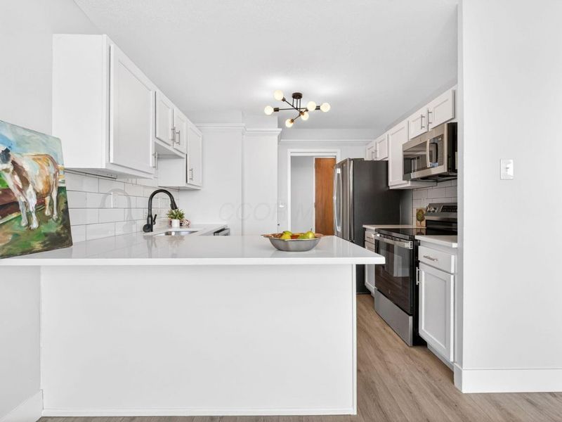 1000 Urlin Avenue, Unit 1007, Columbus, OH 43212 Photo 12