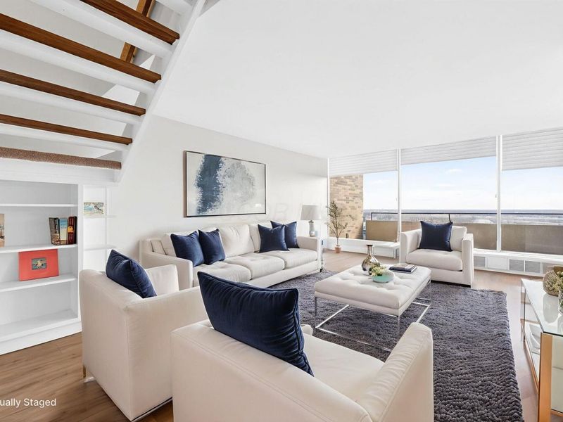 1000 Urlin Avenue, Unit 1007, Columbus, OH 43212 Photo 3