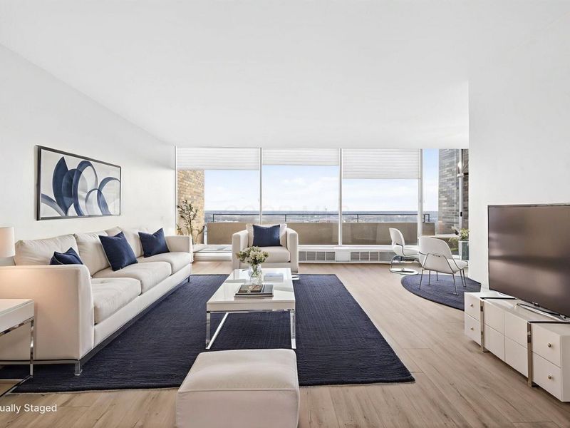 1000 Urlin Avenue, Unit 1007, Columbus, OH 43212 Photo 4