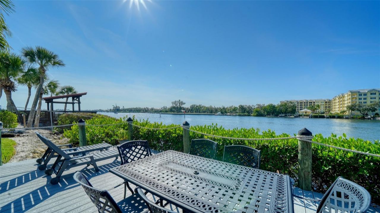 1564 Stickney Point Road, Unit 303, Sarasota, FL 34231 Photo