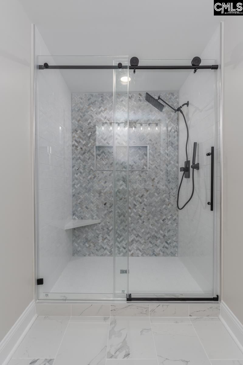 1923 Glenwood Road Photo 16