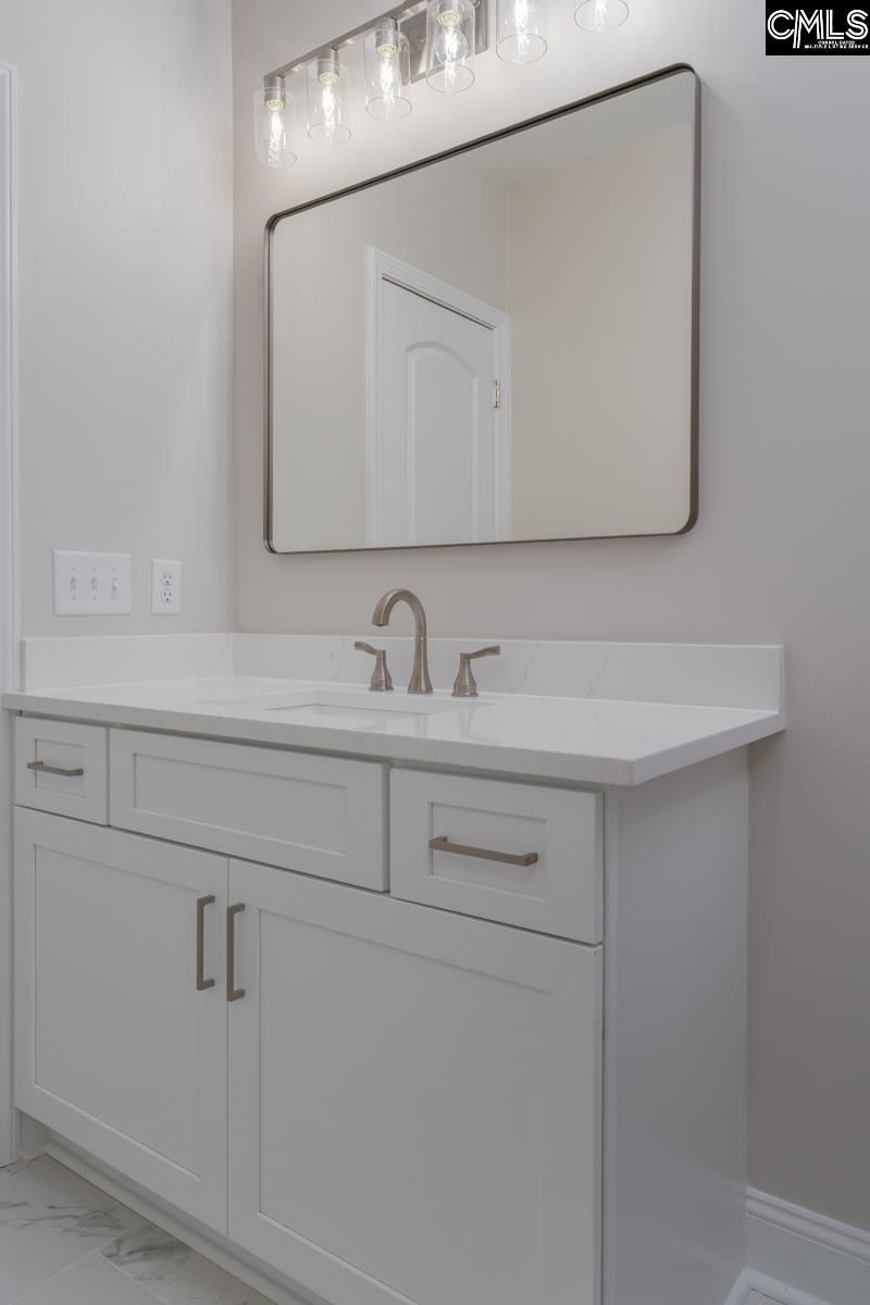 1923 Glenwood Road Photo 17